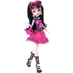 Monster High Picture Day Draculaura Y4310