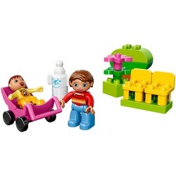 Lego Mom and Baby 10585