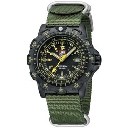 Luminox 8825