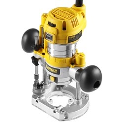 DeWALT D26204K