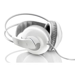 AKG K530