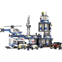 MEGA Bloks Police Station with Jail 2420