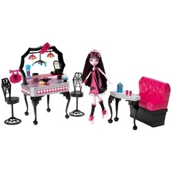 Monster High Die-Ner and Draculaura Y7719