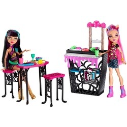 Monster High Cleo de Nile and Howleen Wolf CBX75