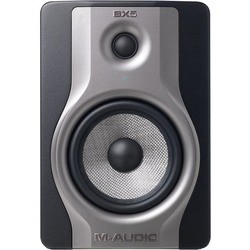 M-AUDIO BX5 Carbon