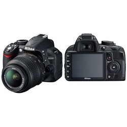 Nikon D3100 kit 18-105