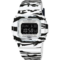 Casio DW-D5600BW-7