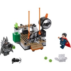 Lego Clash of the Heroes 76044