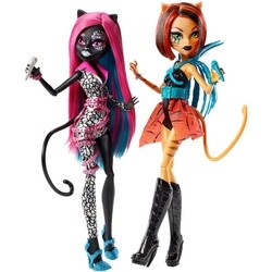 Monster High Catty Noir and Toralei DJB91