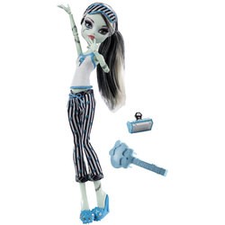 Monster High Dead Tired Frankie Stein V7975