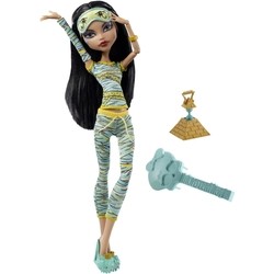 Monster High Dead Tired Cleo de Nile V7974