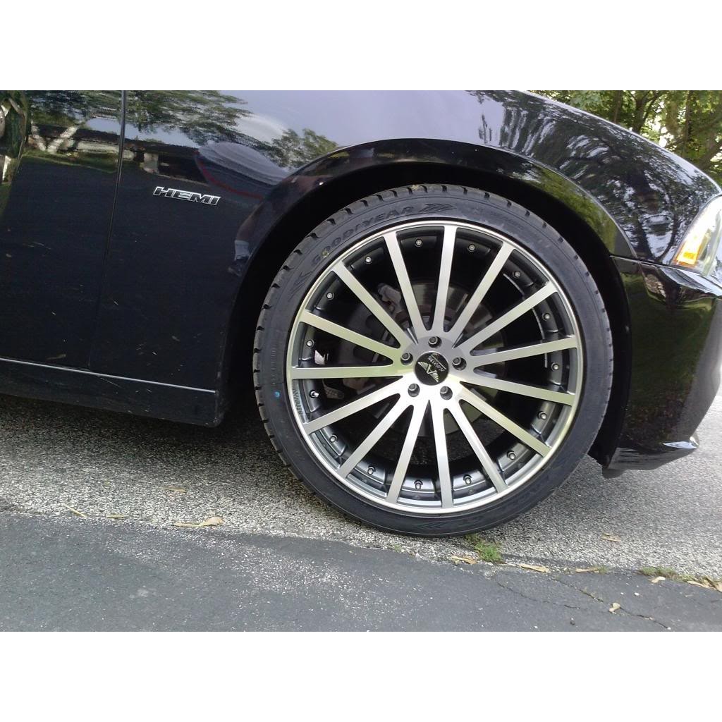 Avarus AV6 9,5x19/5x114,3 ET45 DIA72,2