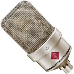 Neumann TLM 49