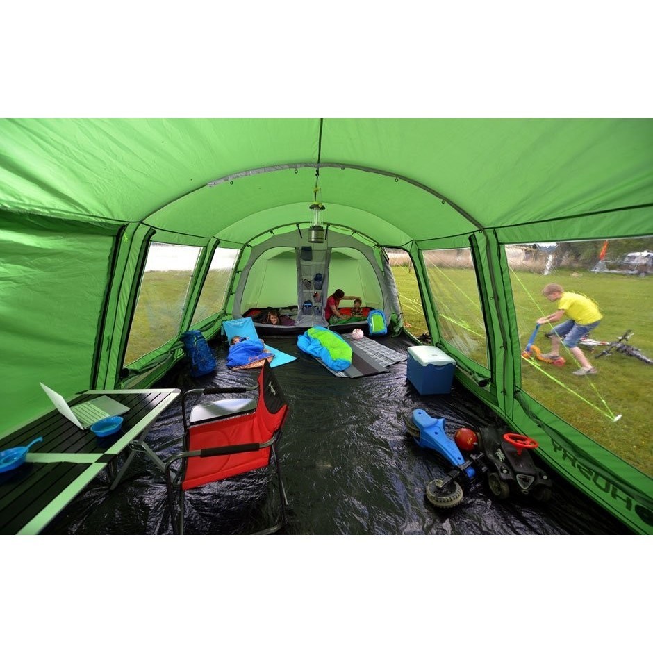 Camping company. Палатка Husky Caravan 22. Палатка для каравана. Кемпинг в Сибири. Husky Caravan Shelter.