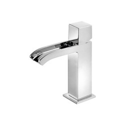 Tres Cuadro-tres 00611002