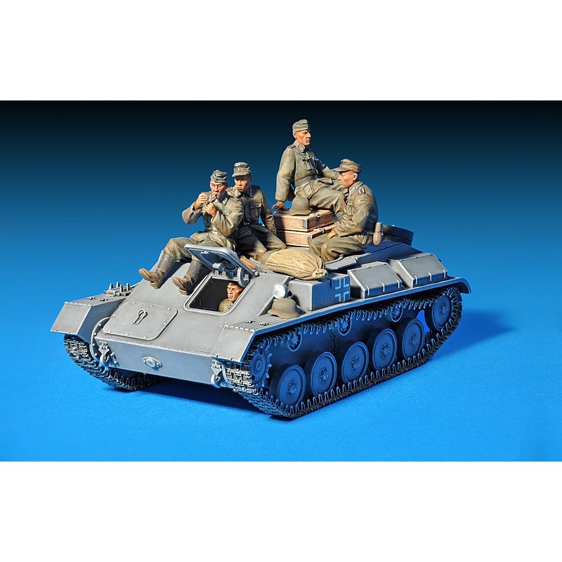 MiniArt Artillery Tractor T-70(r) and 7.62cm Gun FK288(r) (1:35)