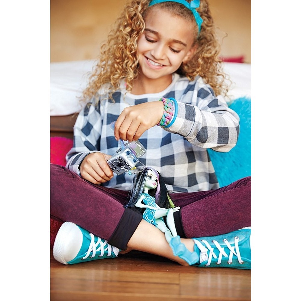 Monster High Voltageous Hair Frankie Stein FDT57