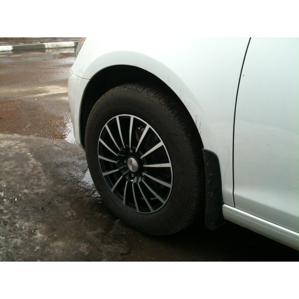 X`trike X-106 (6,5x15/5x114,3 ET40 DIA66,1)
