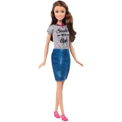 Barbie Fashionistas DGY58